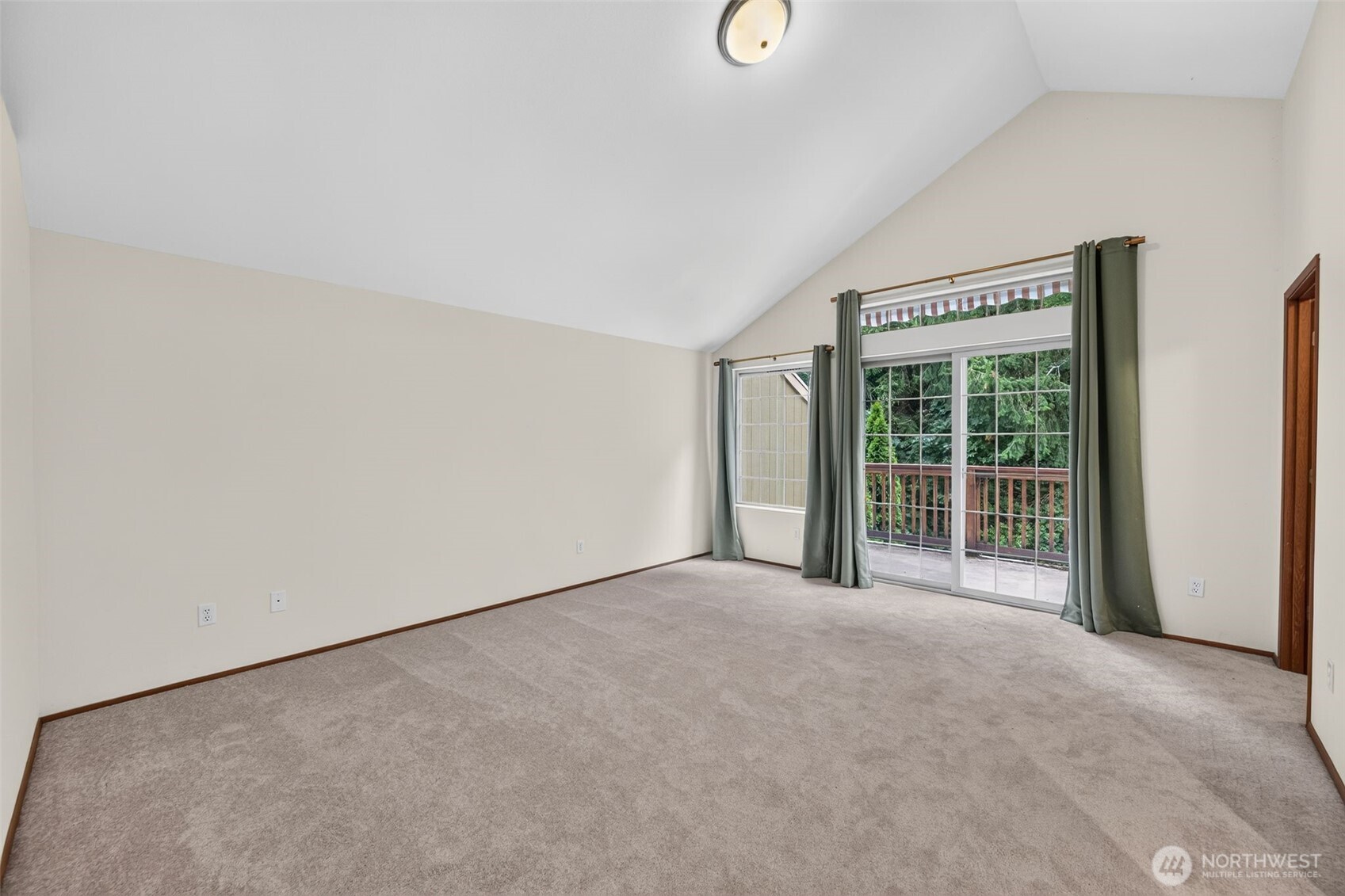2732 Hidden Springs Loop Property Photo 20