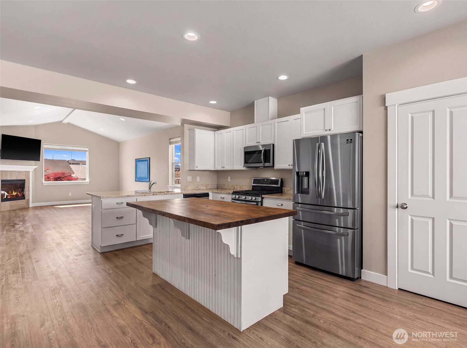 284 S Nevada Property Photo 15