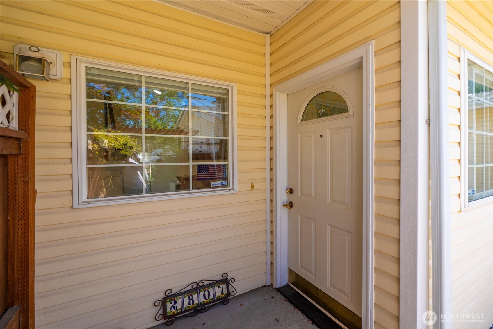 2807 Wilton Lane Property Photo 4