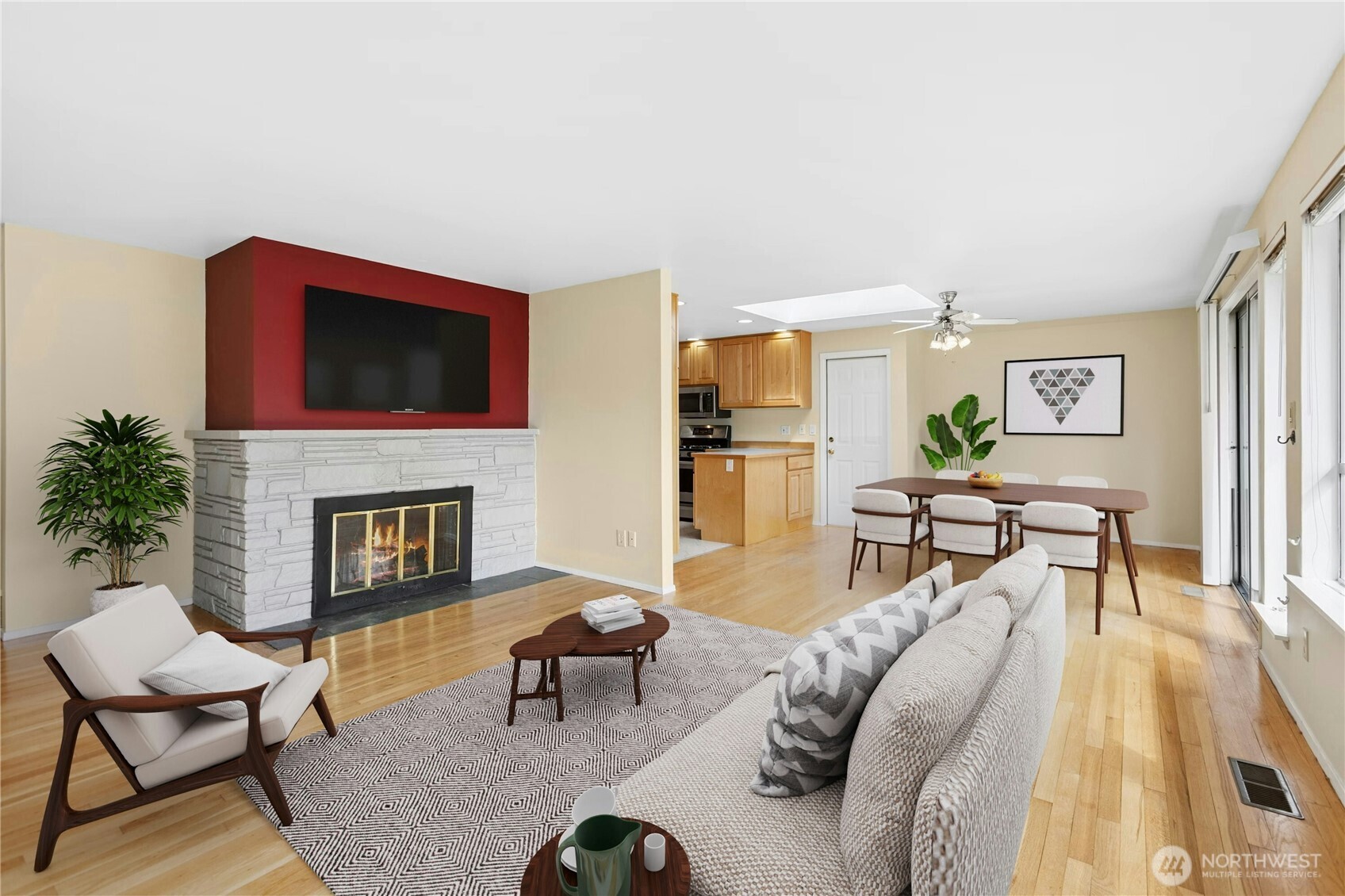 250 110th Place Property Photo 10