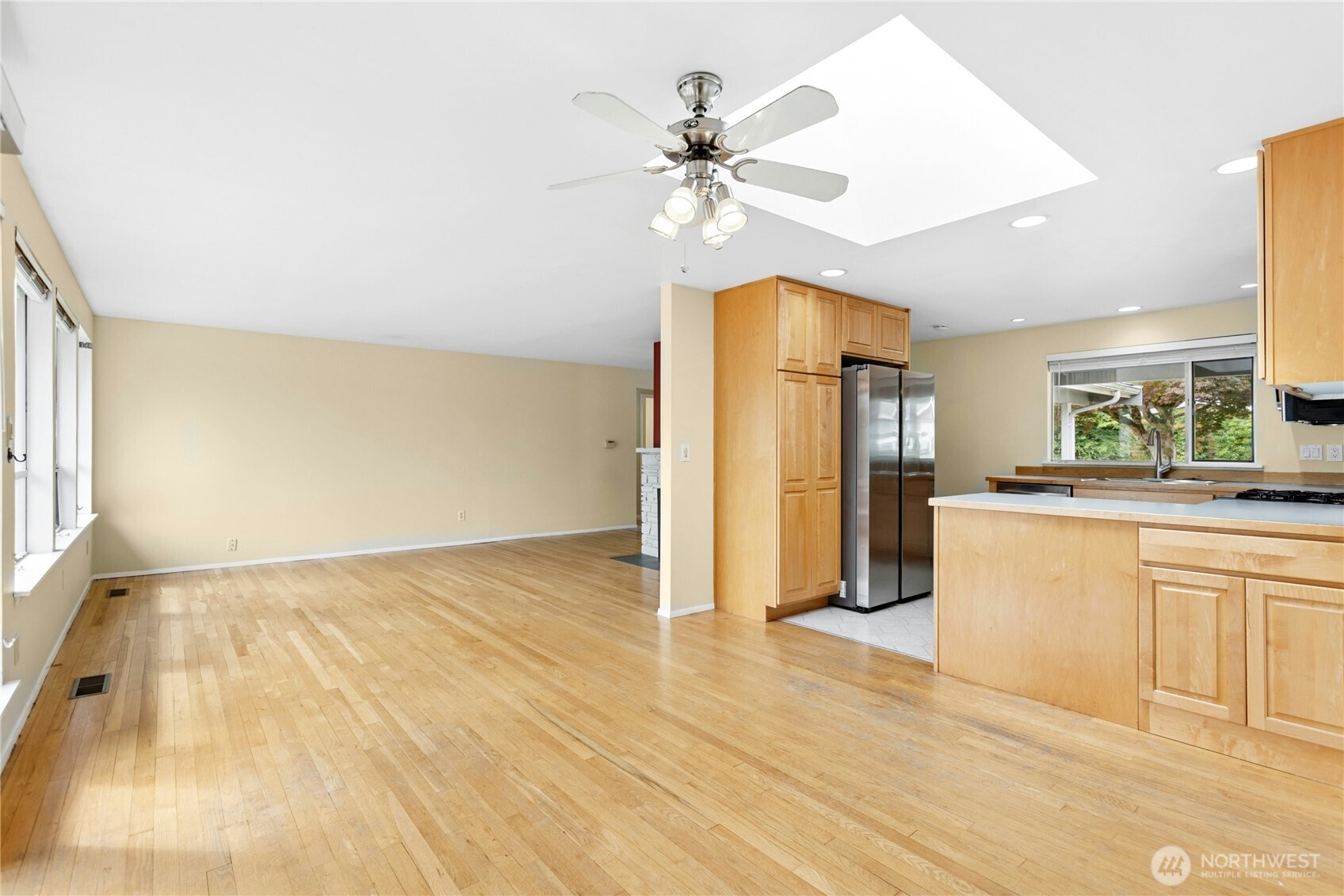 250 110th Place Property Photo 12