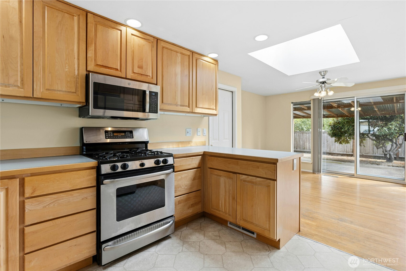 250 110th Place Property Photo 13