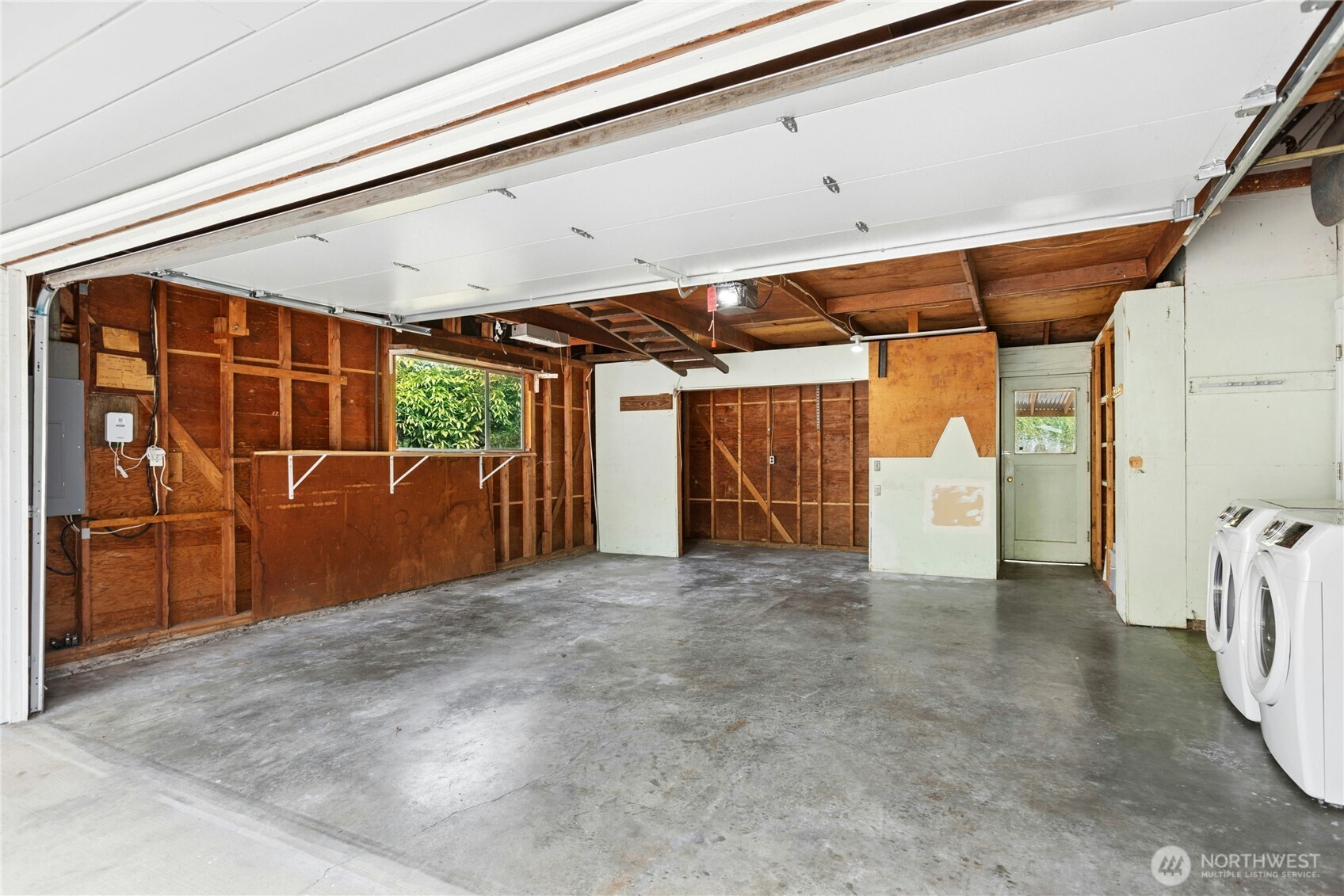 250 110th Place Property Photo 17