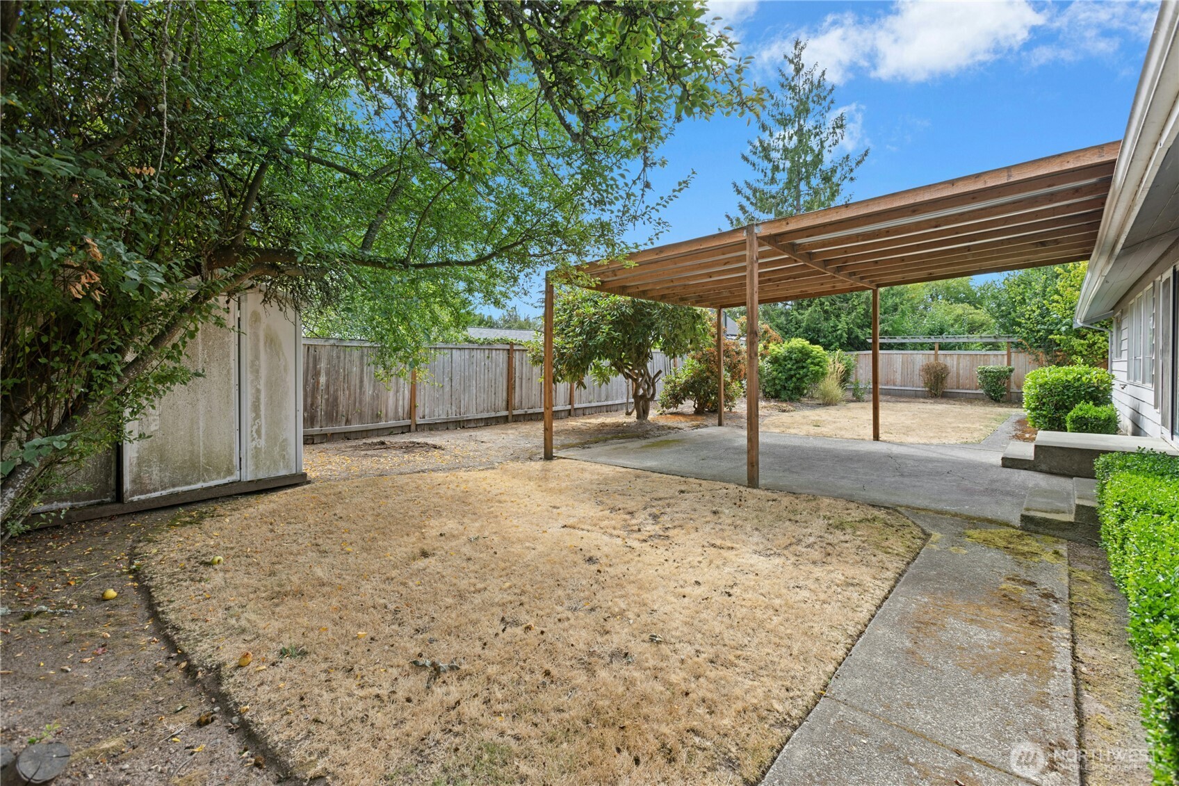250 110th Place Property Photo 18