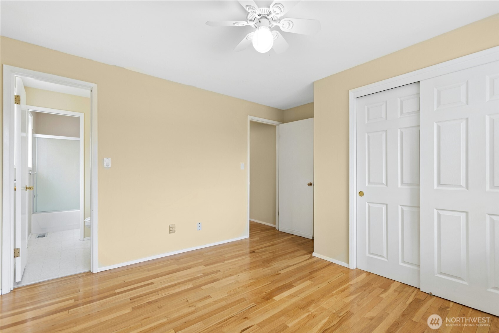 250 110th Place Property Photo 23