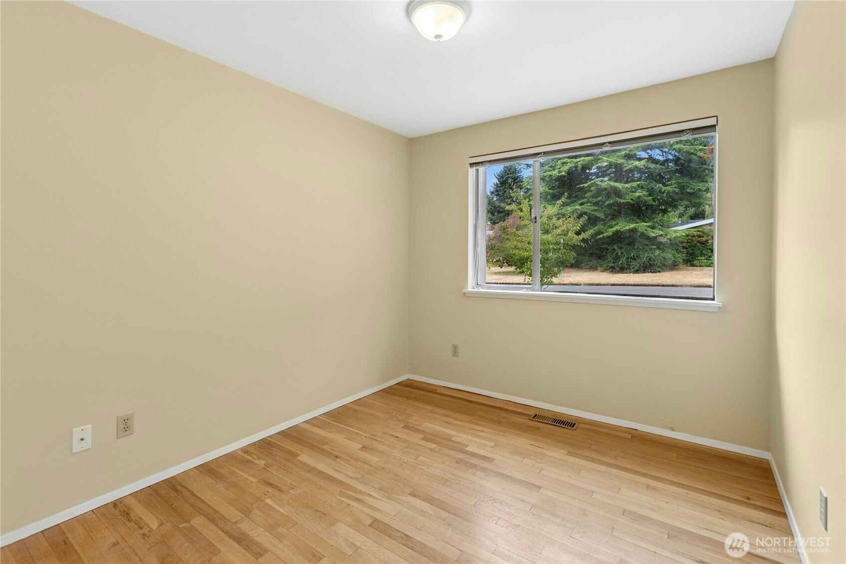 250 110th Place Property Photo 26