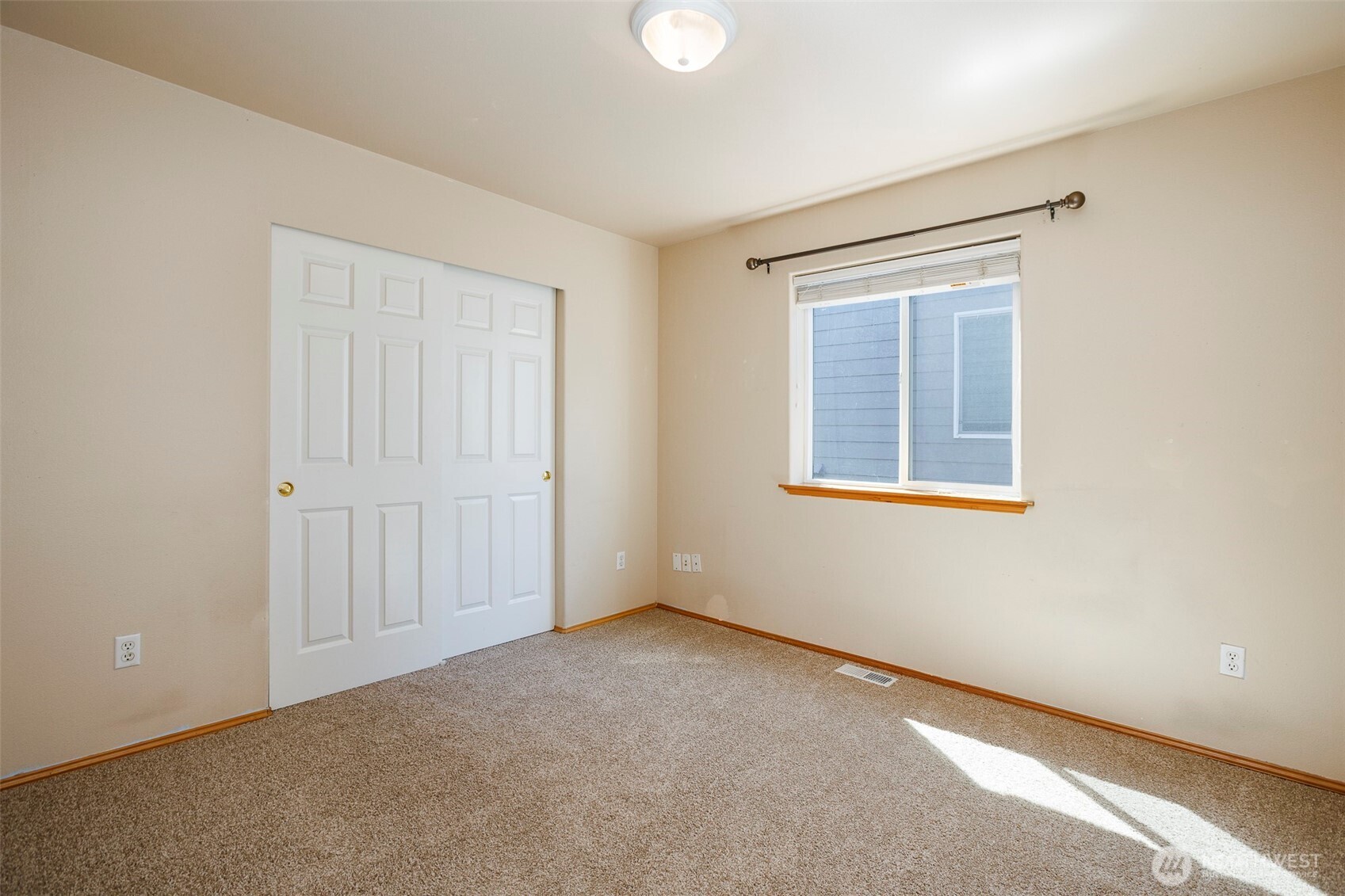 5329 S 319th Street Property Photo 23