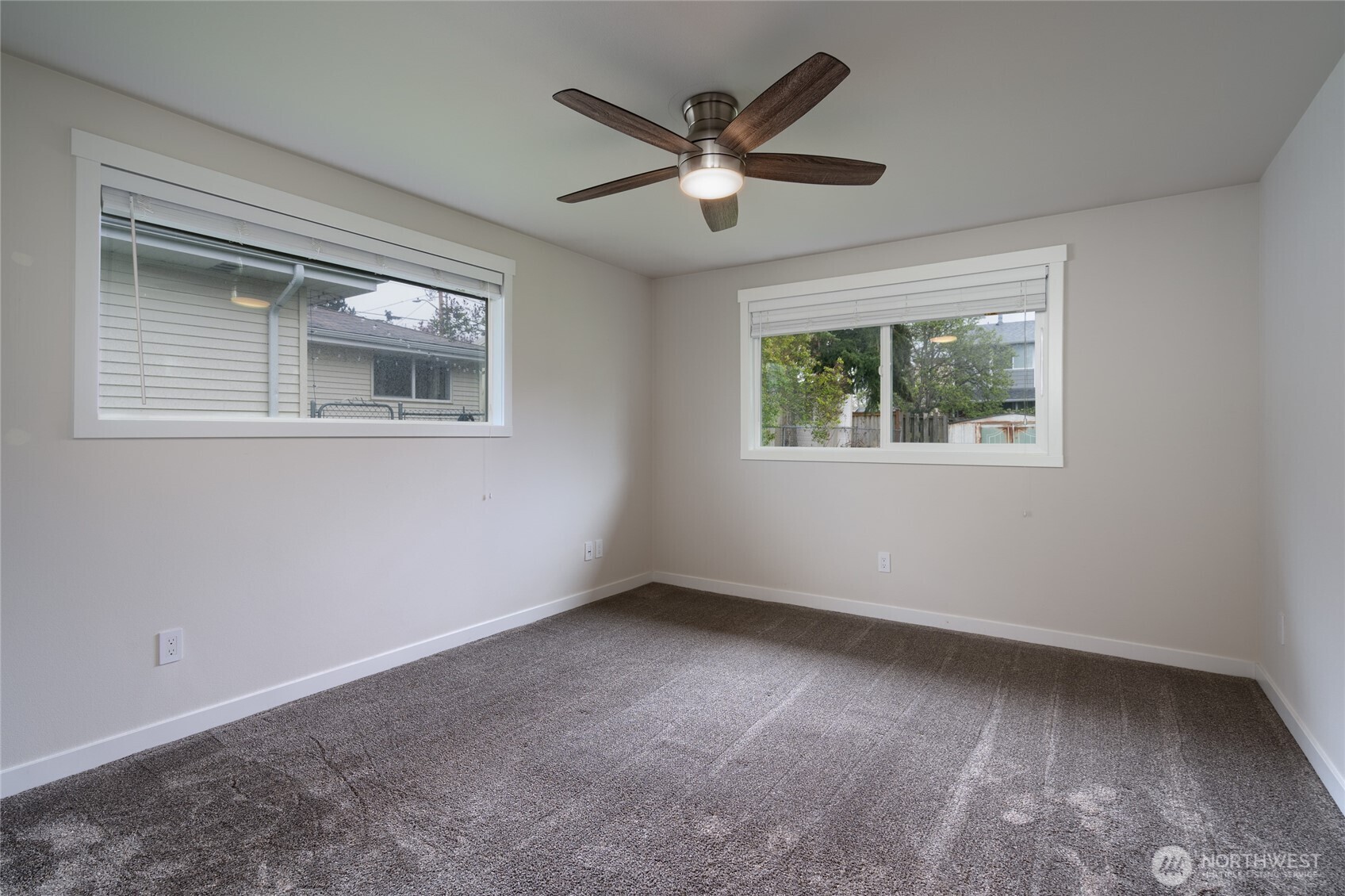 863 Se 6th Avenue Property Photo 11