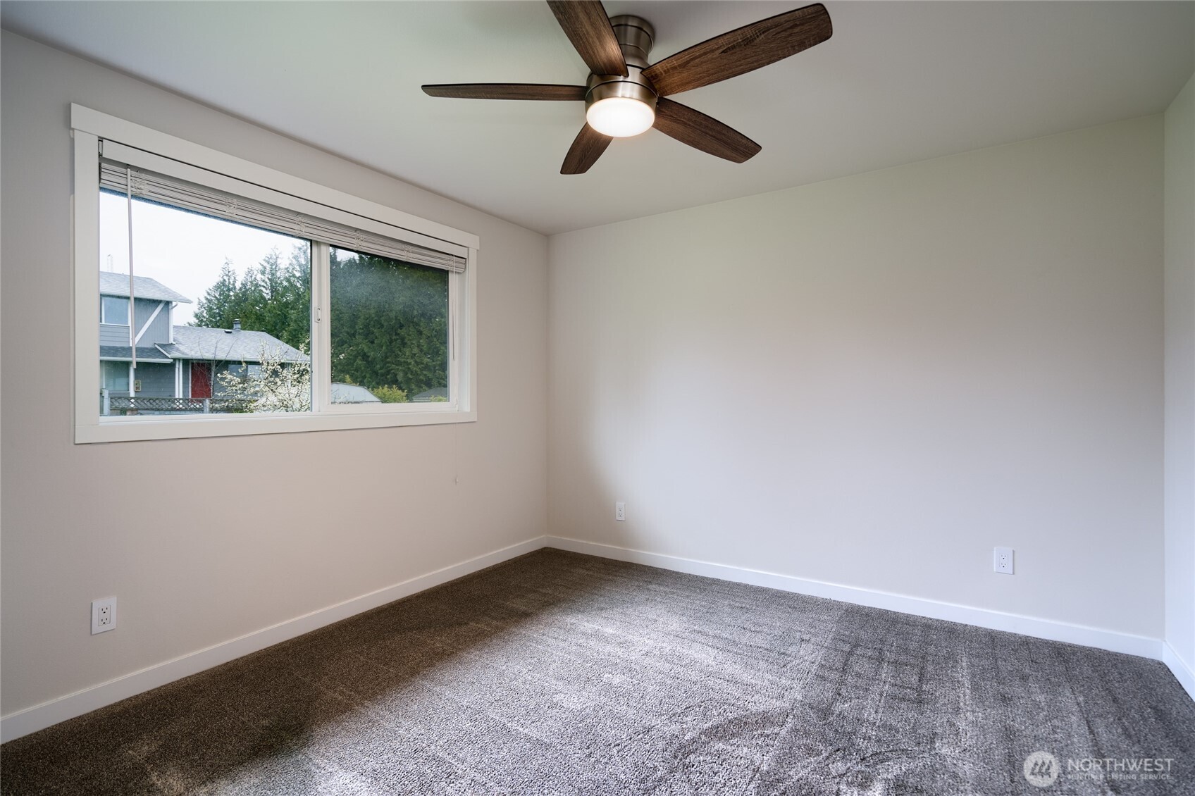 863 Se 6th Avenue Property Photo 15