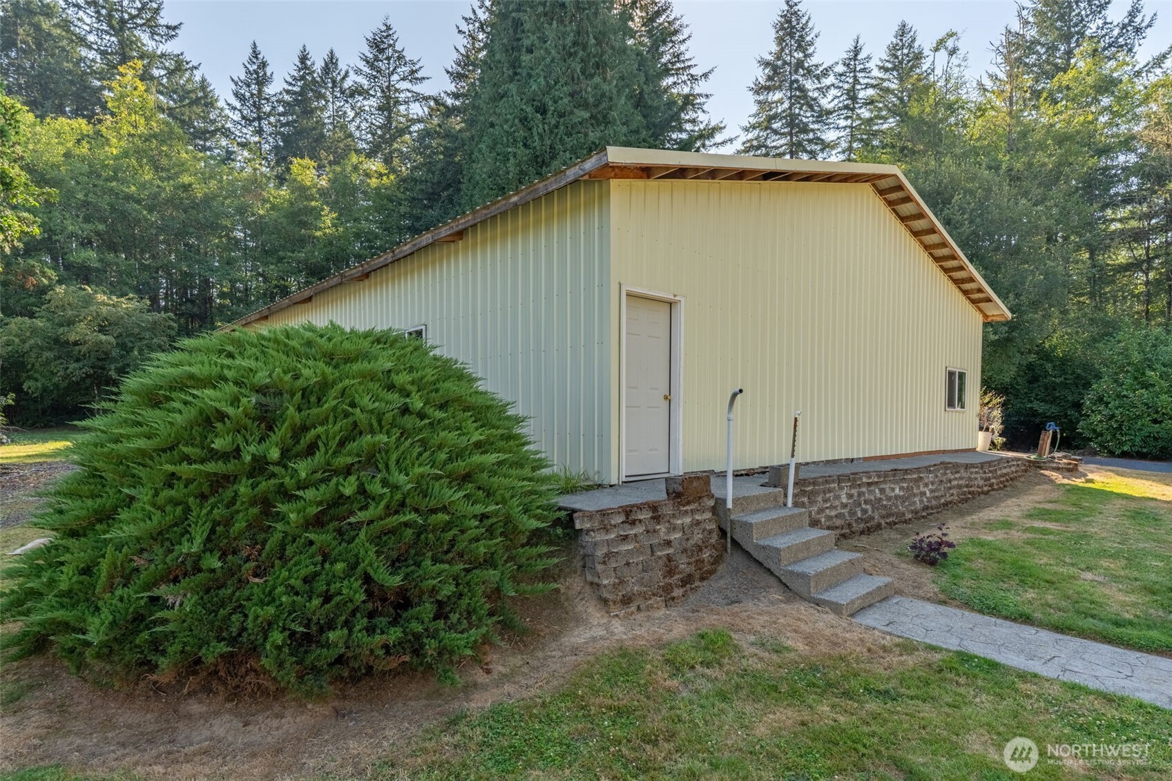 268 Sommerville Road Property Photo 32