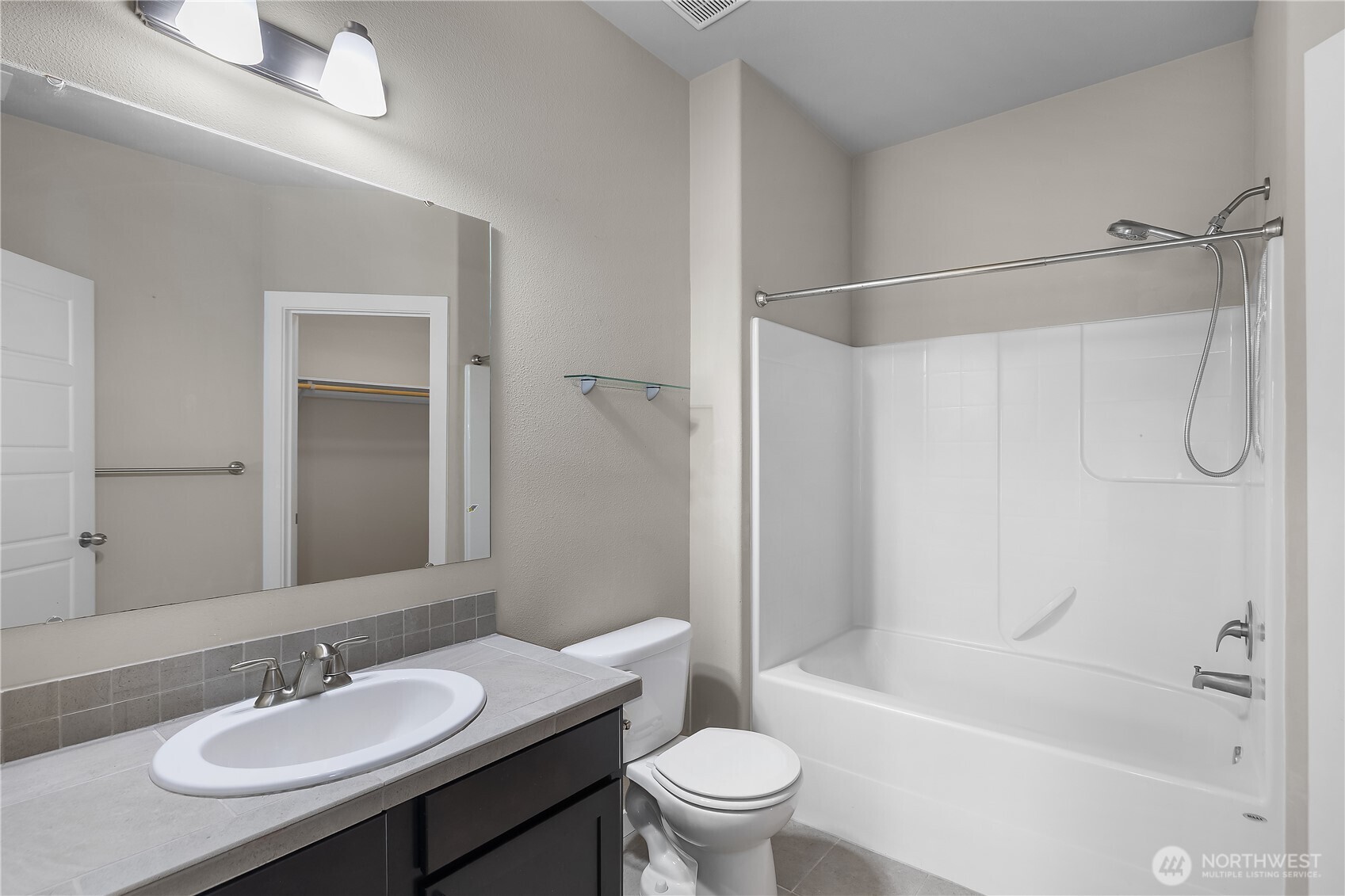1735 Vista Loop Property Photo 16