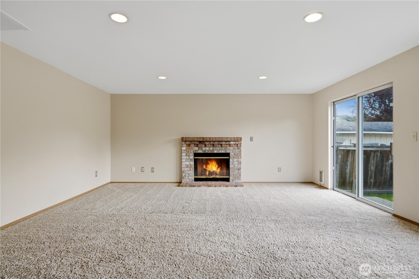 12402 107th Place Property Photo 6