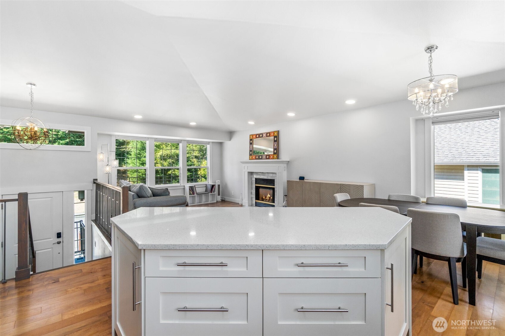 5529 1st Drive Property Photo 10