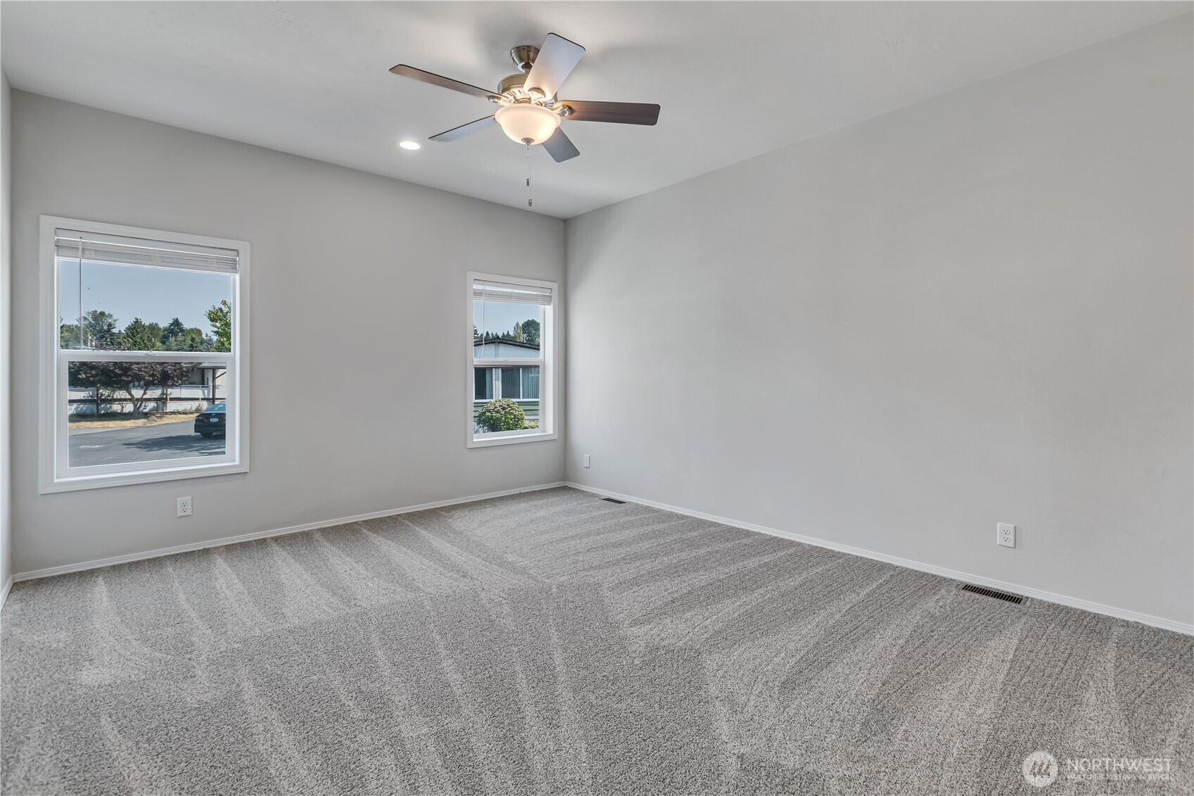 18317 32nd Avenue 340 Property Photo 12
