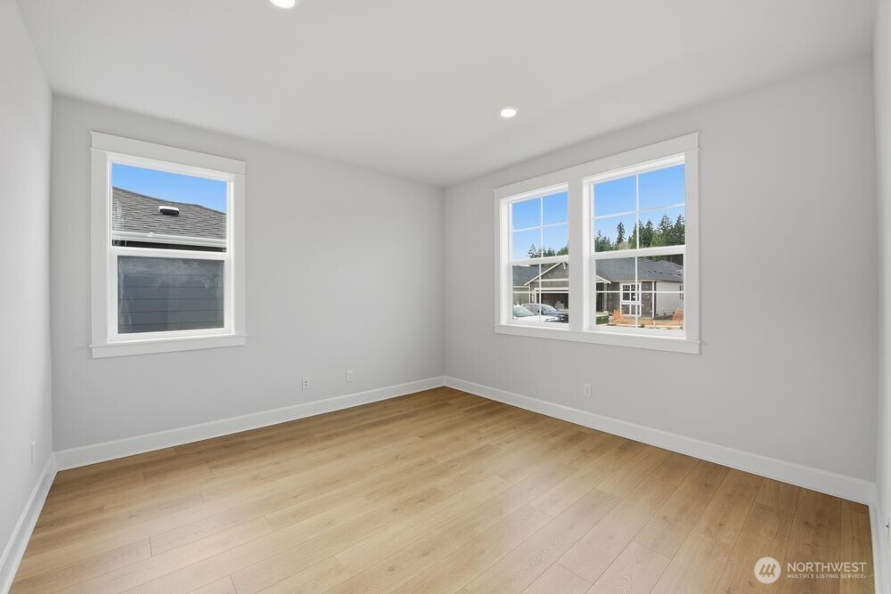 2926 Balsamroot Drive Property Photo 9