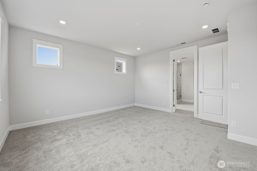 2926 Balsamroot Drive Property Photo 11