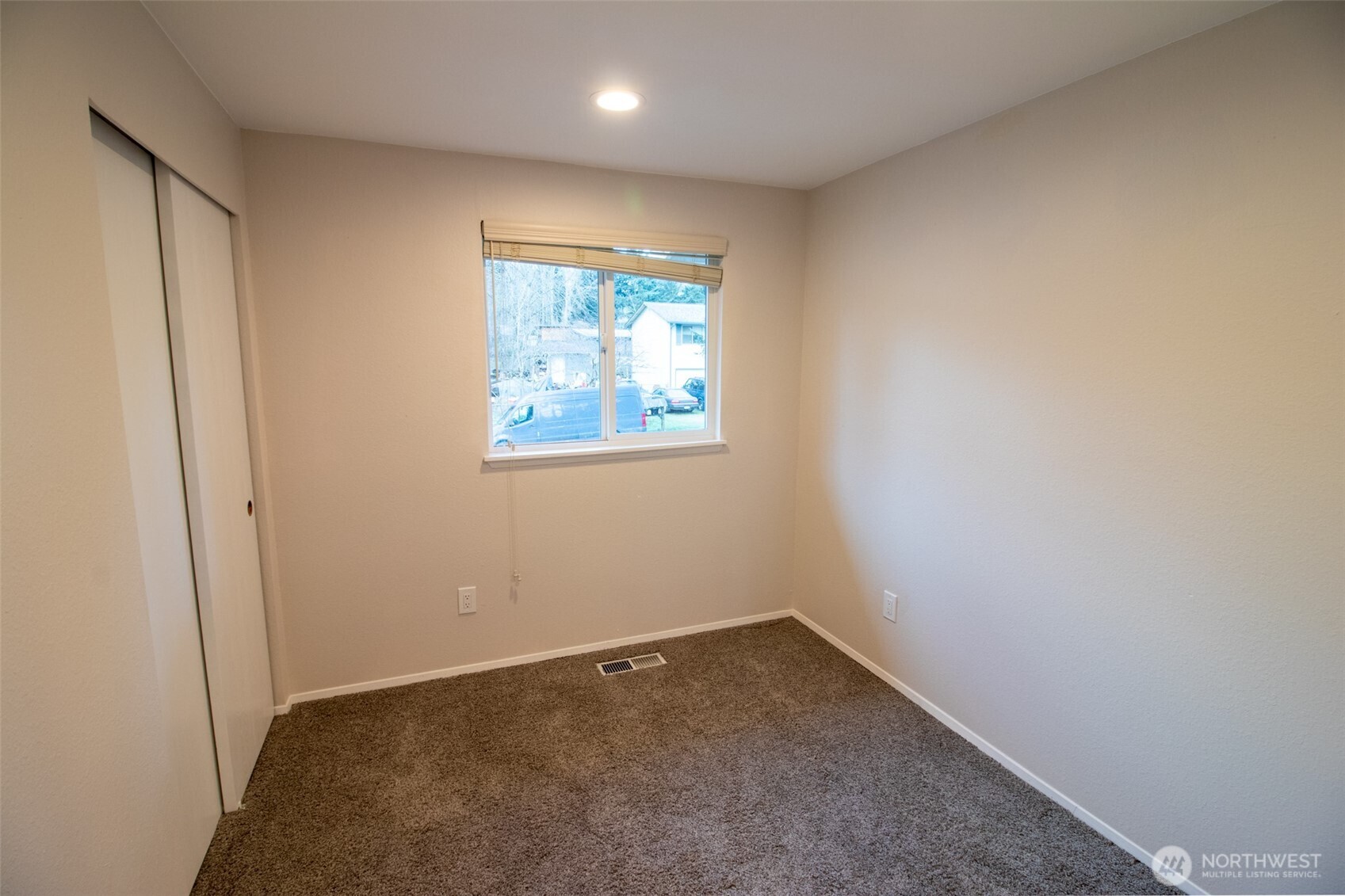 12410 98th Avenue Property Photo 7