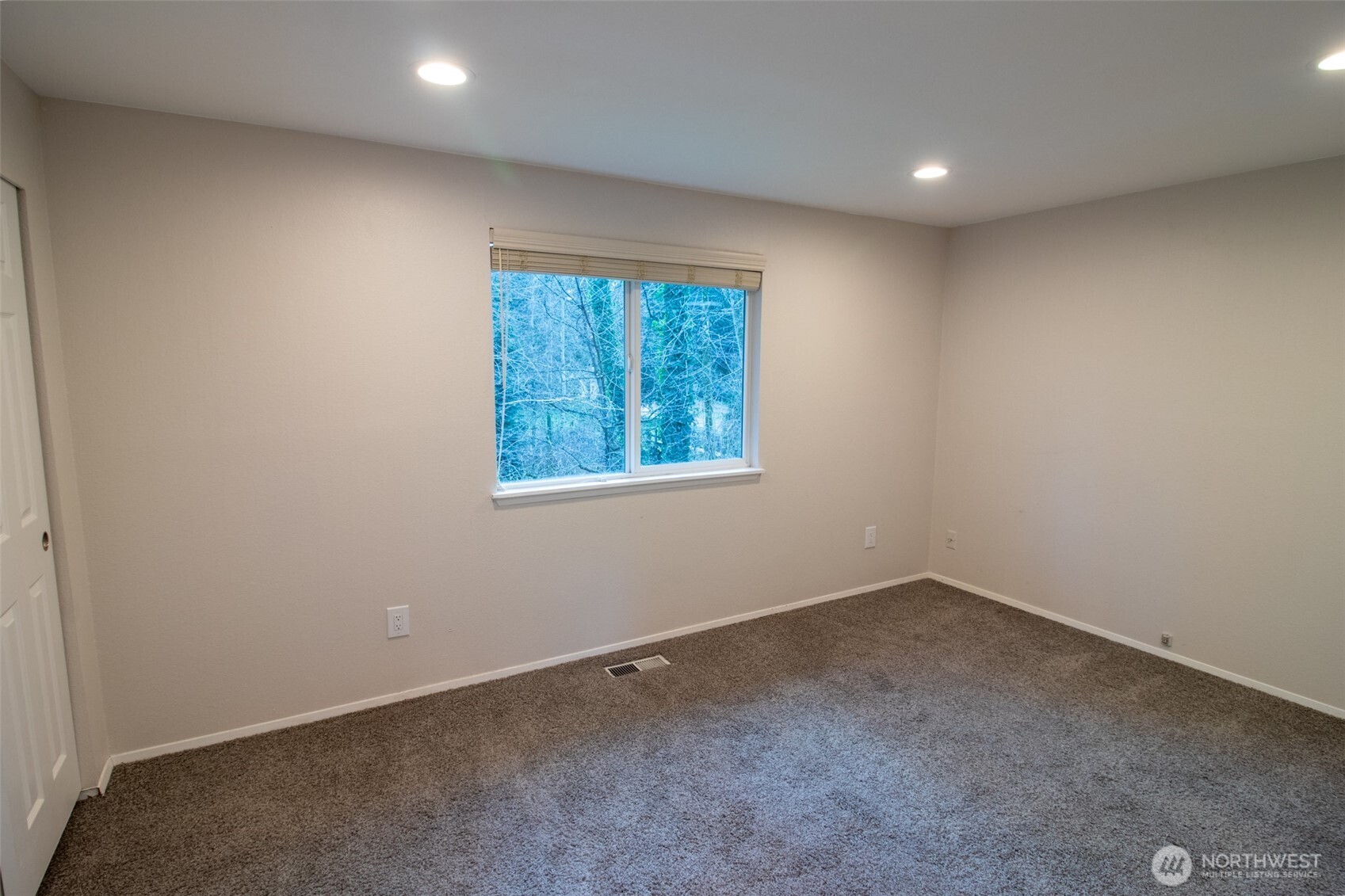 12410 98th Avenue Property Photo 8