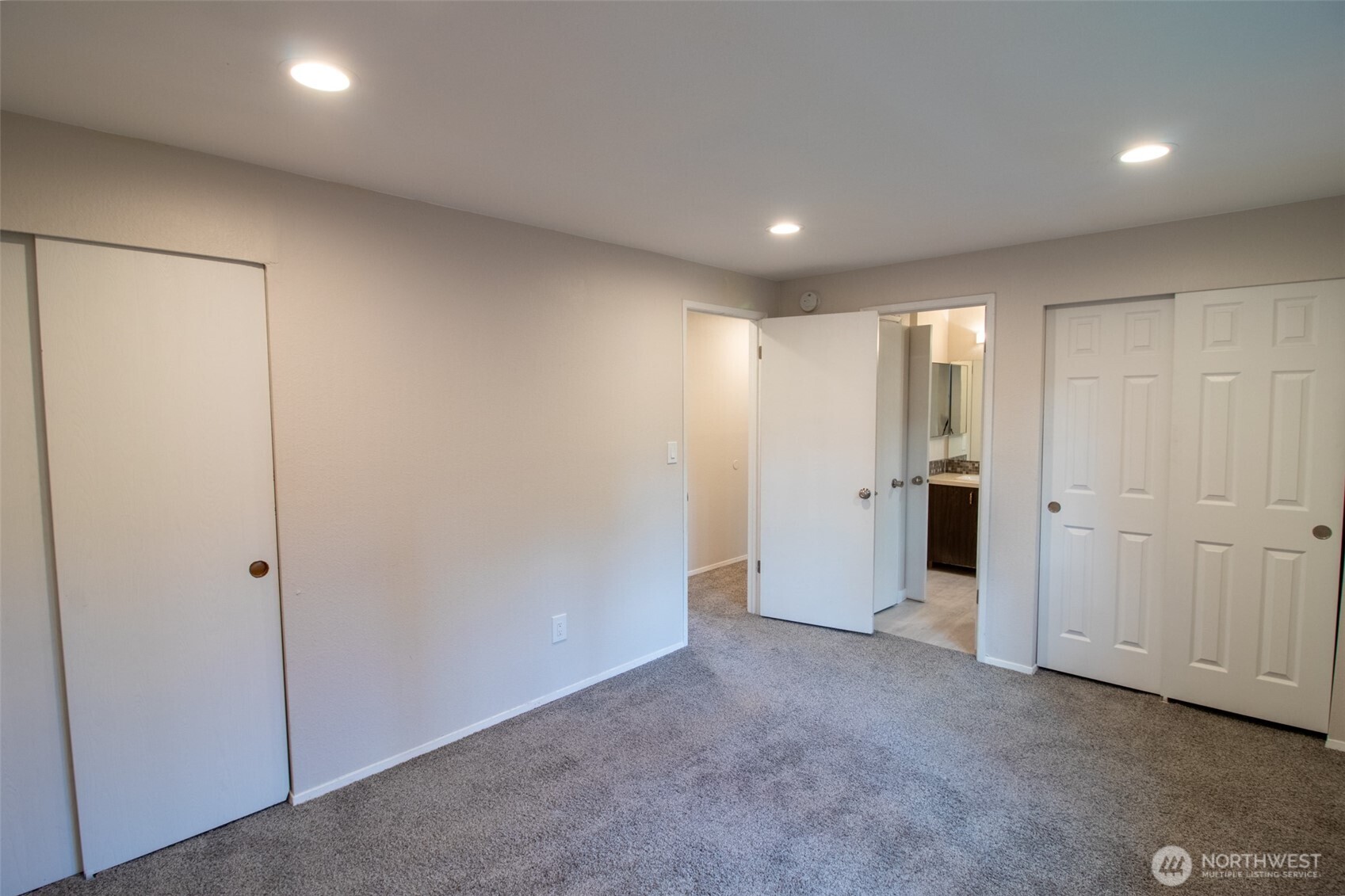 12410 98th Avenue Property Photo 9
