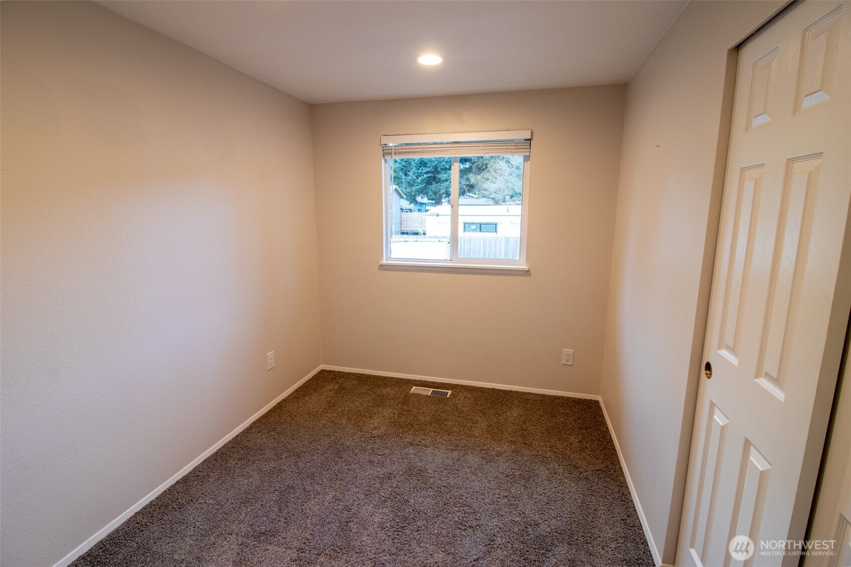 12410 98th Avenue Property Photo 11