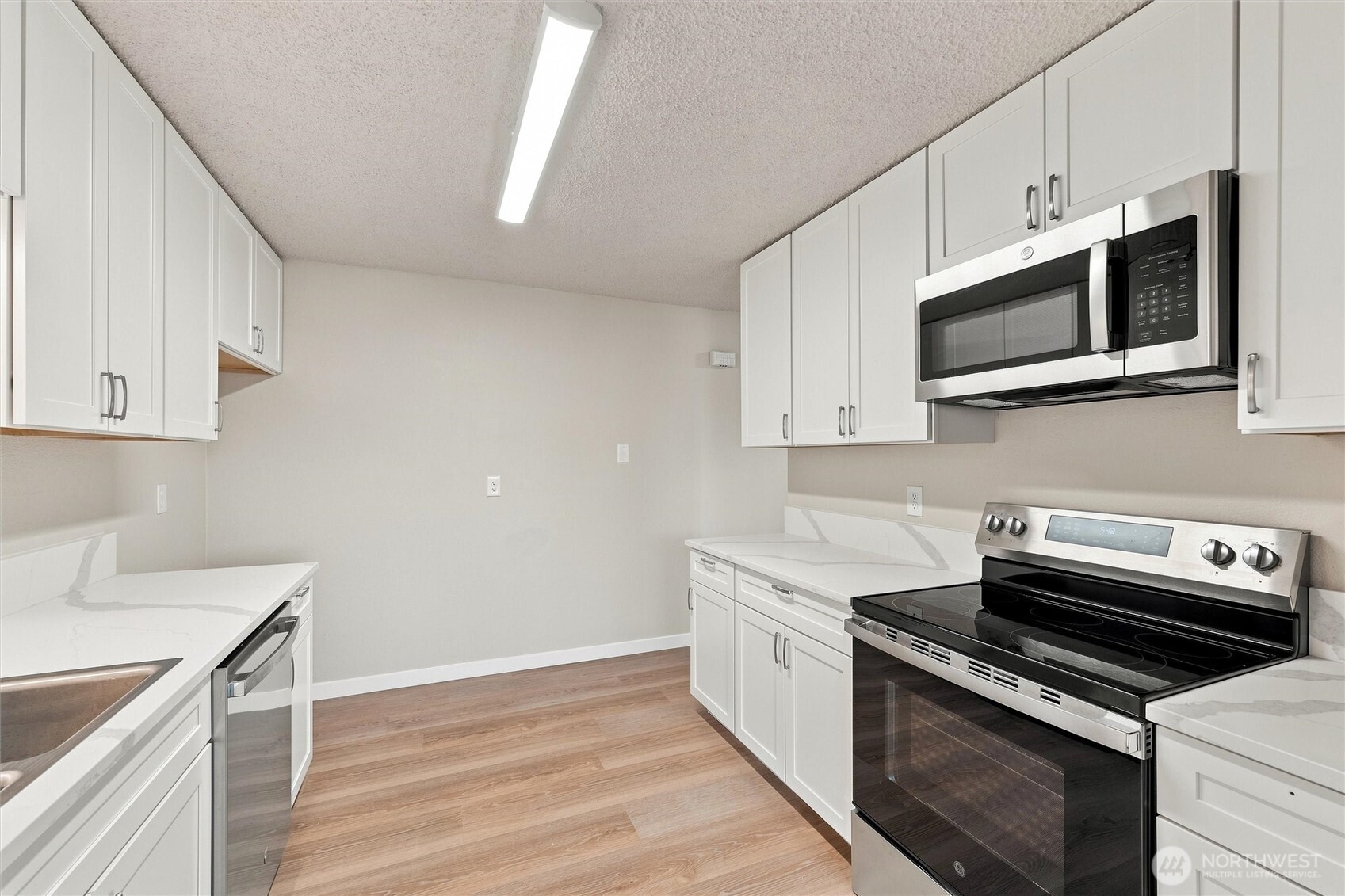 5807 Hendrickson Avenue 101 Property Photo 3