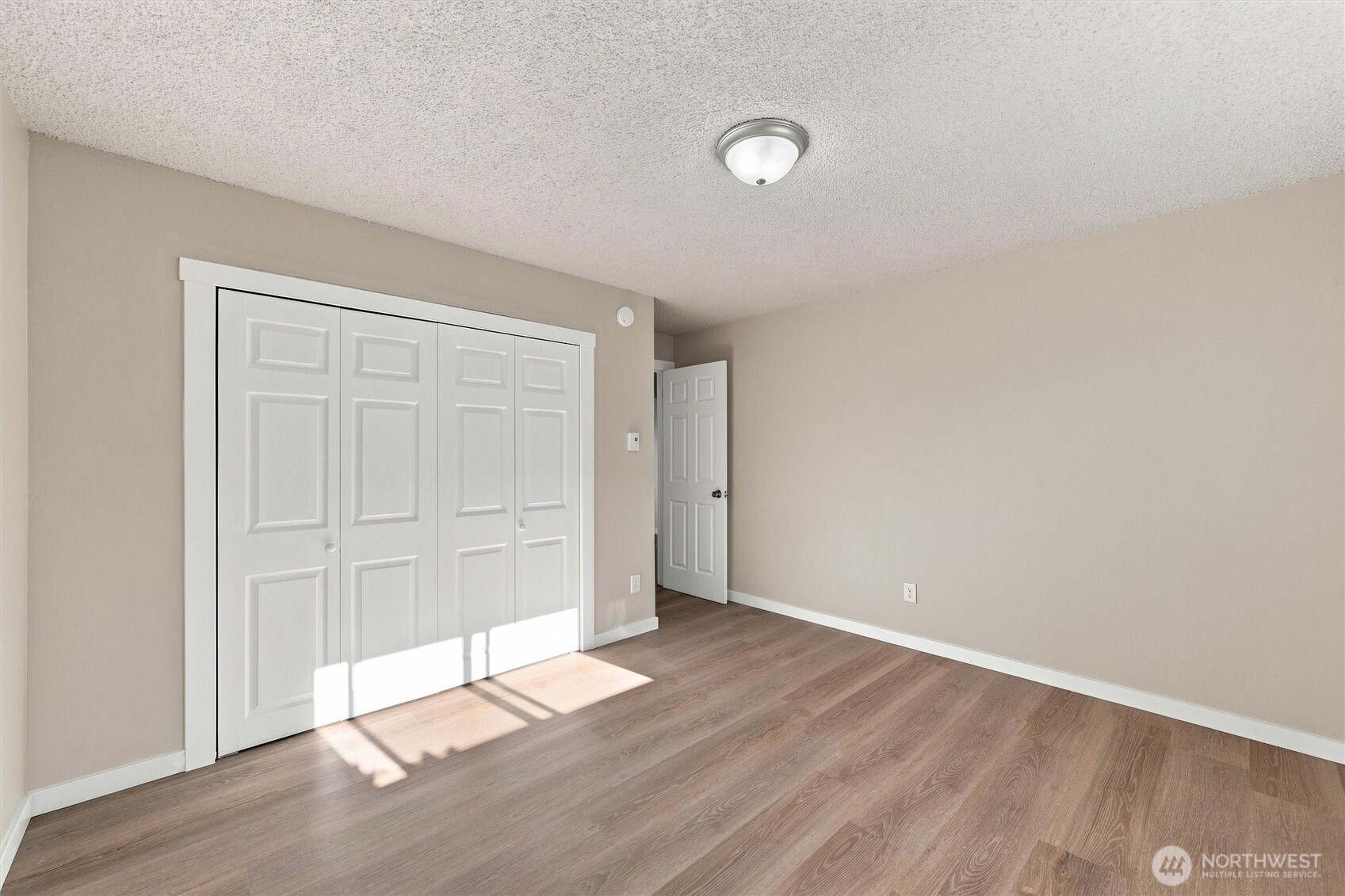 5807 Hendrickson Avenue 101 Property Photo 18