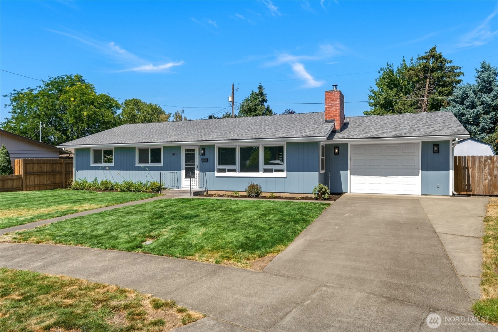 1825 Leonard Drive Property Photo 3