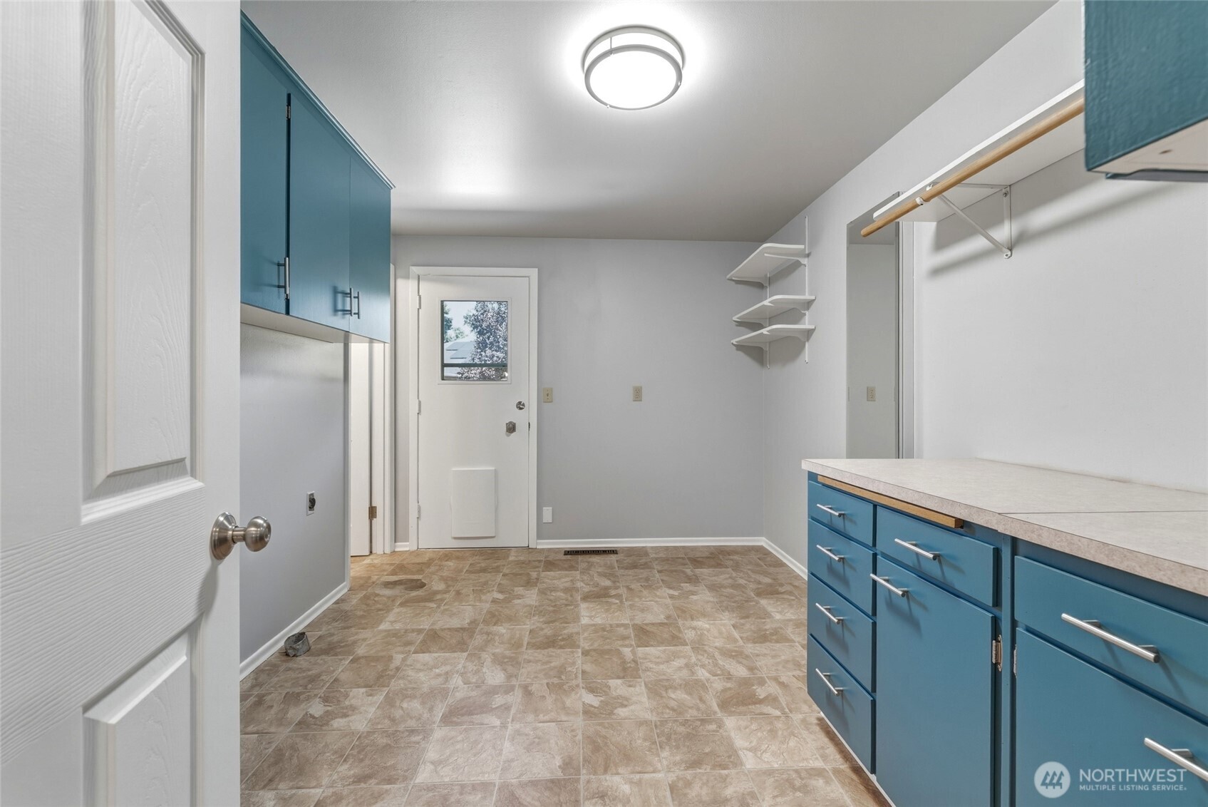 1825 Leonard Drive Property Photo 21