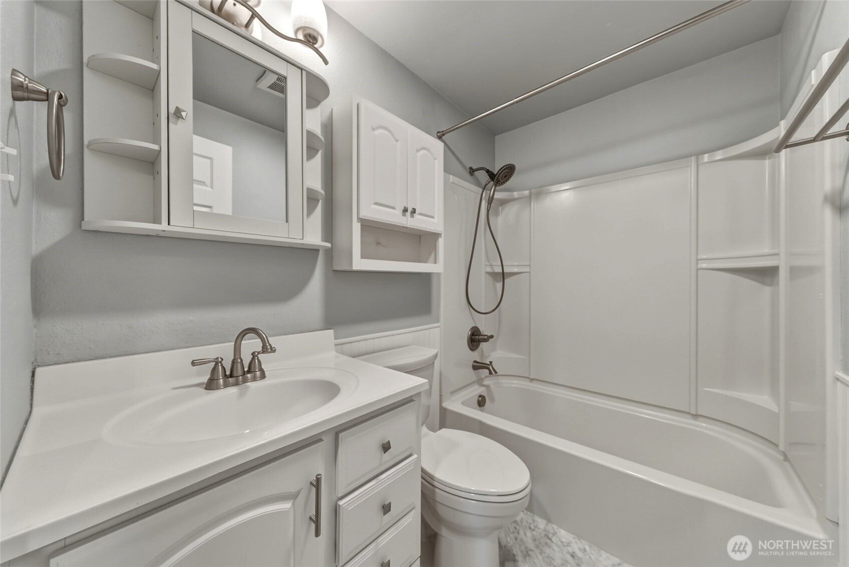 1825 Leonard Drive Property Photo 23