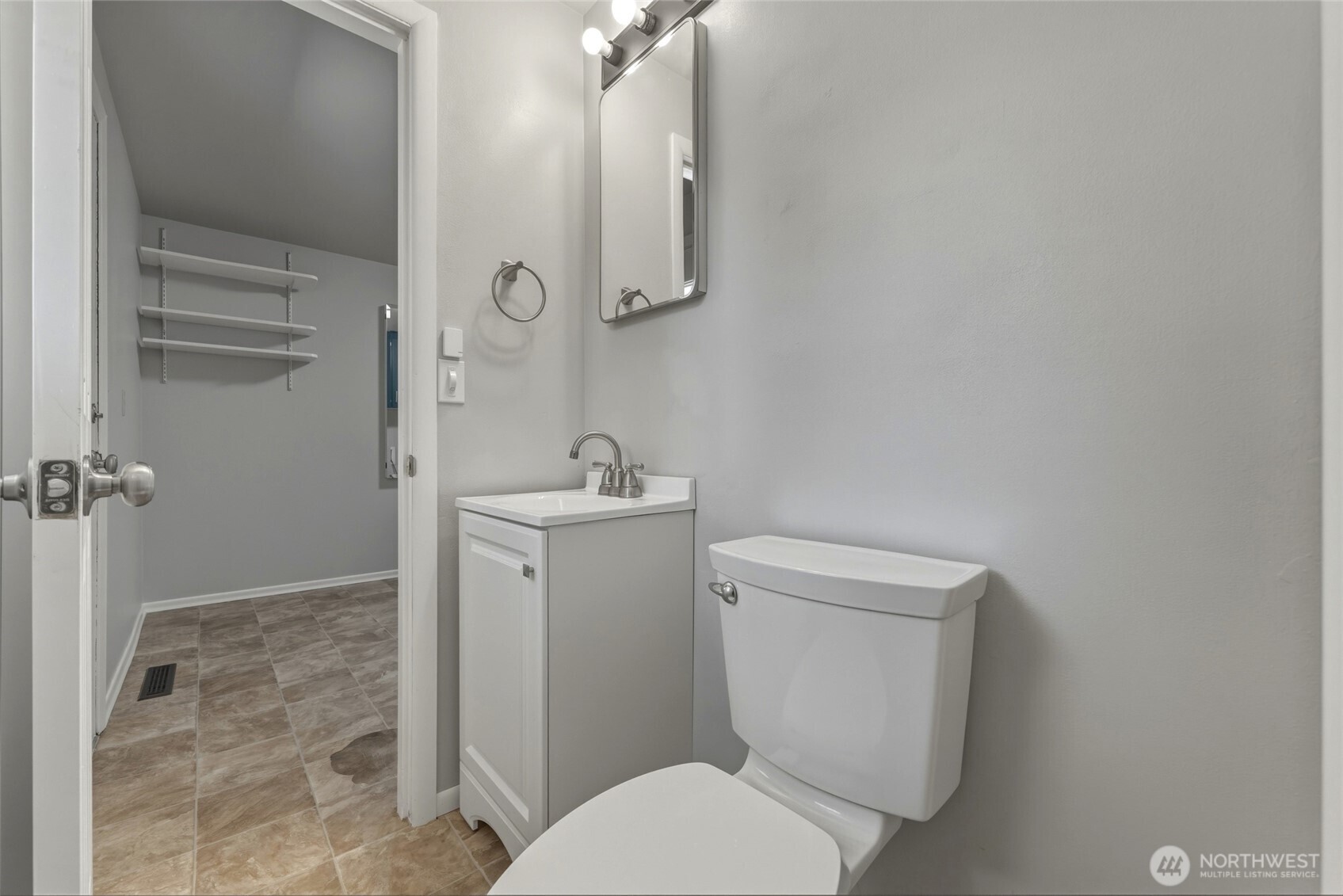 1825 Leonard Drive Property Photo 30