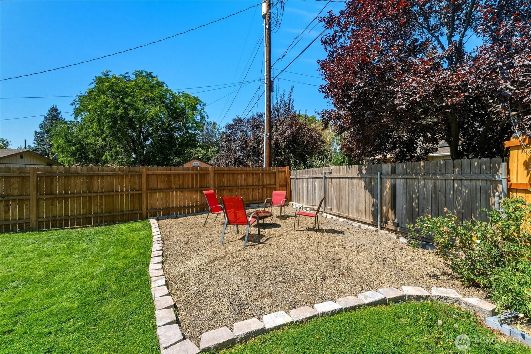 1825 Leonard Drive Property Photo 36