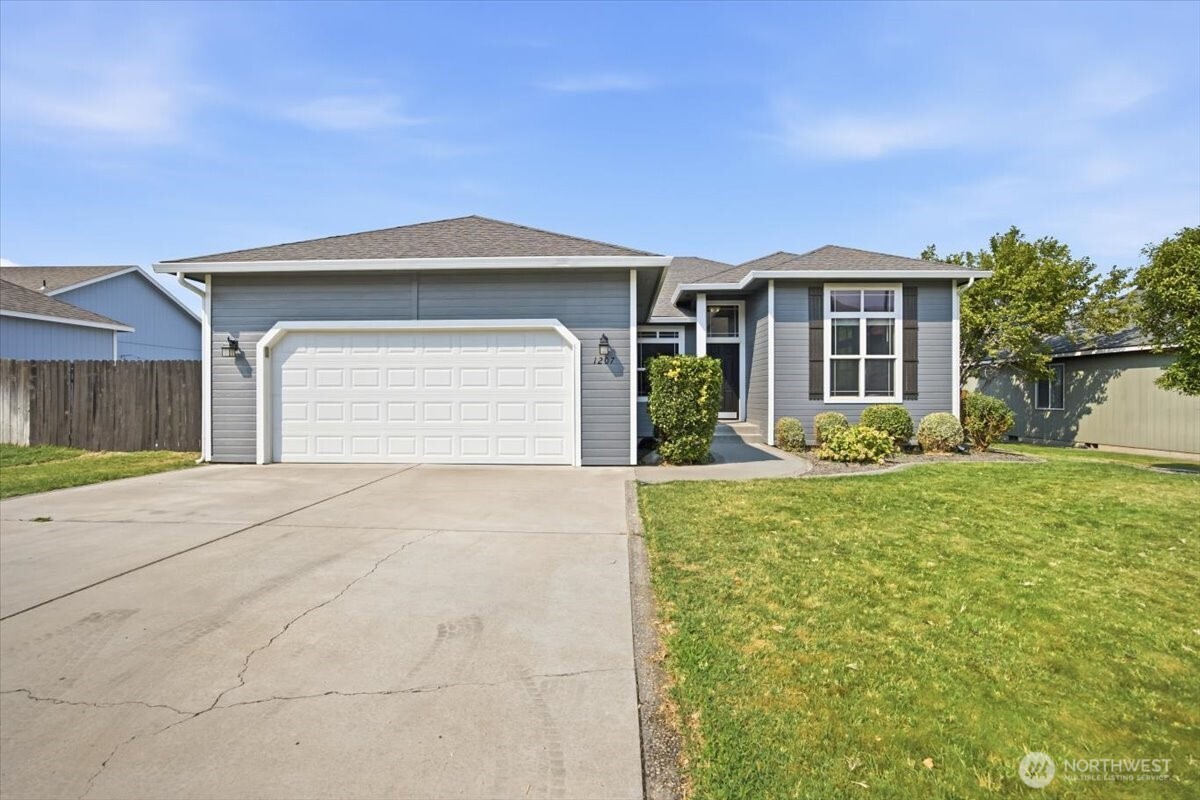 1207 Tomich Avenue Property Photo 1