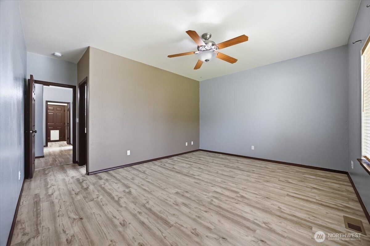 1207 Tomich Avenue Property Photo 18
