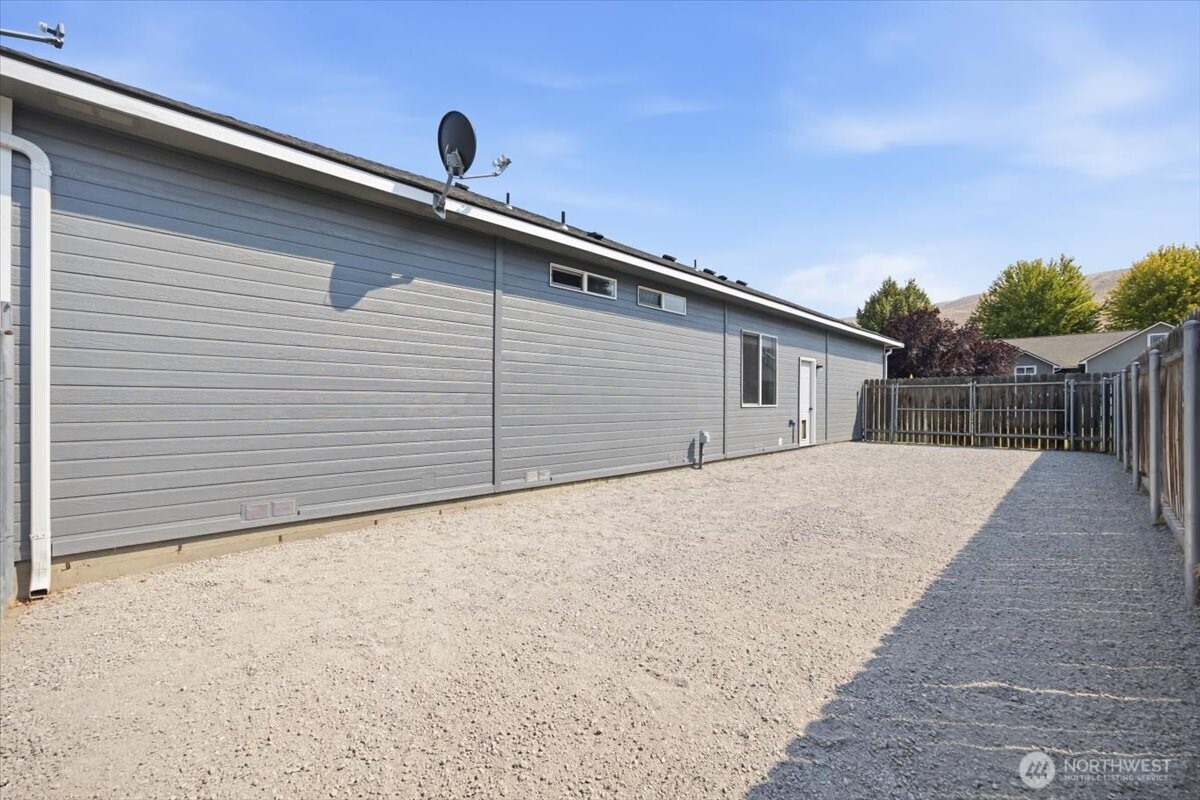 1207 Tomich Avenue Property Photo 32