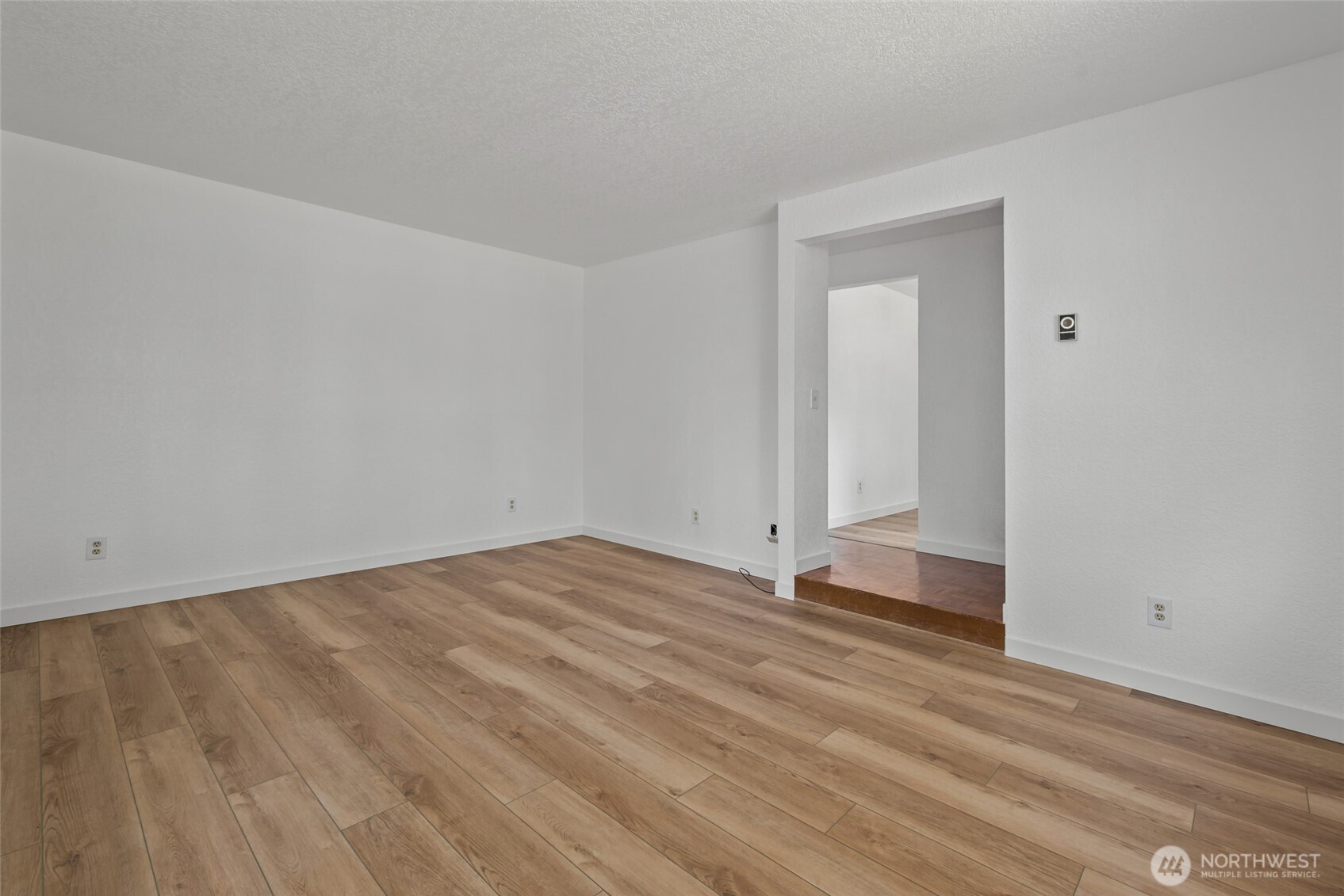 1206 Independence Court Property Photo 7