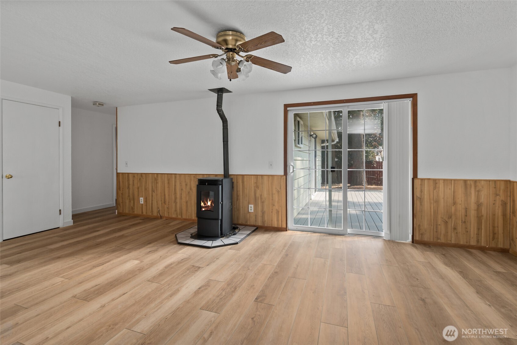 1206 Independence Court Property Photo 14