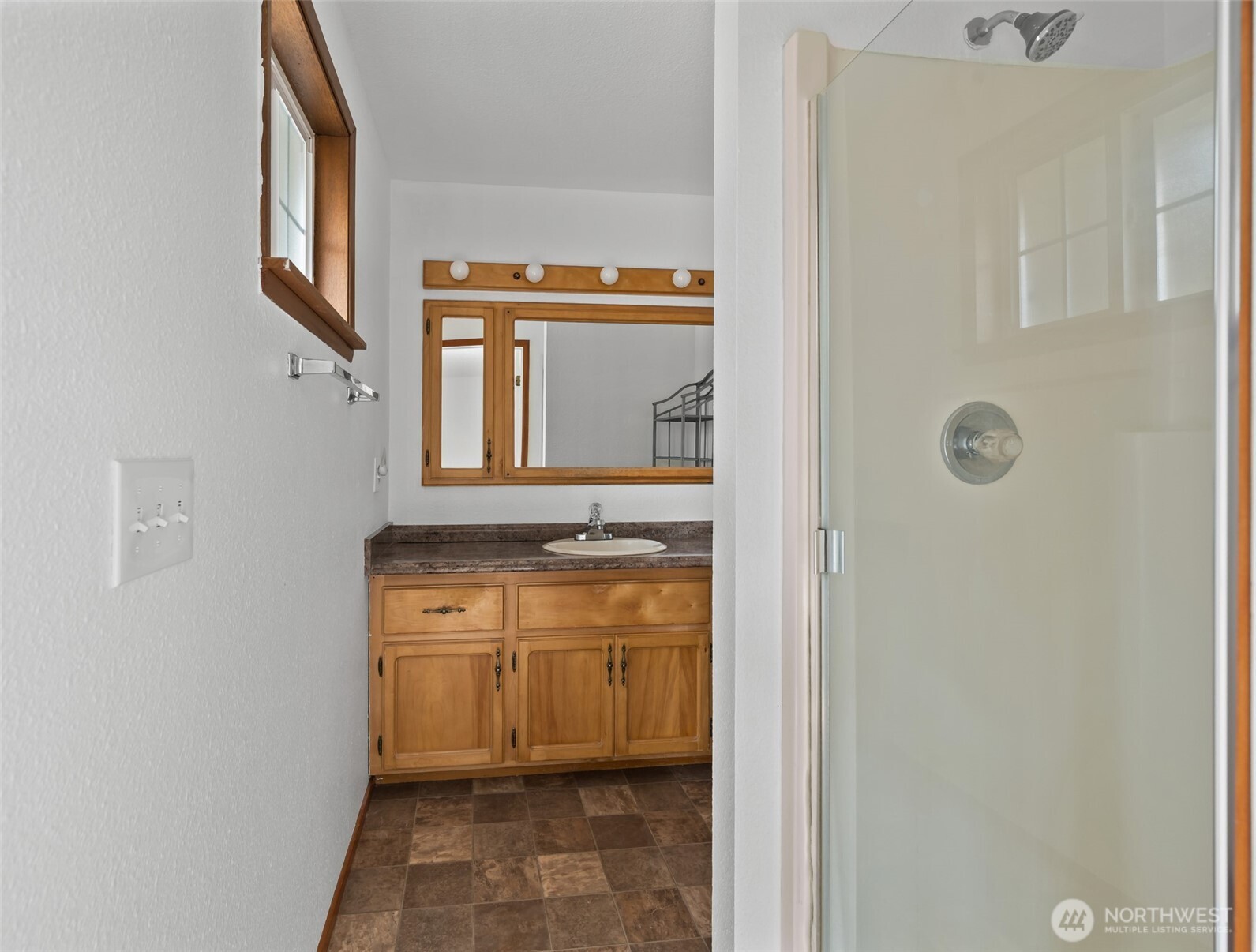 1206 Independence Court Property Photo 24