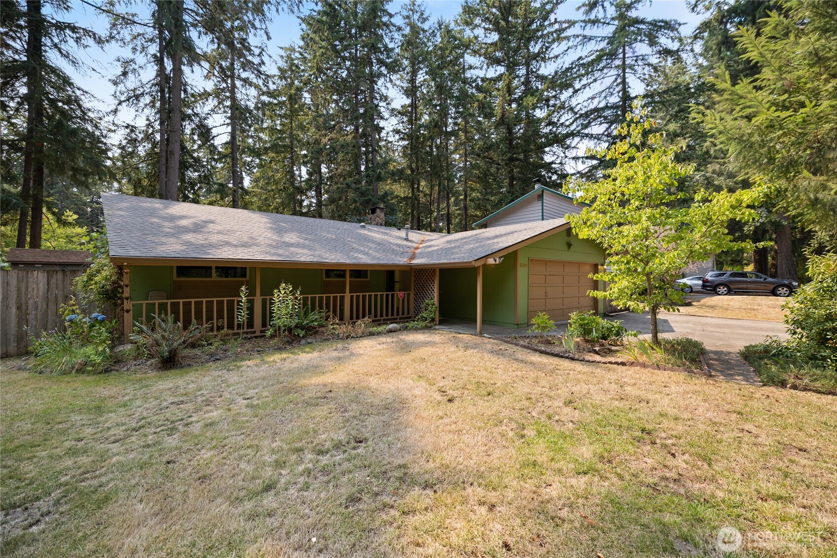 8609 Lake Forest Drive Property Photo 1