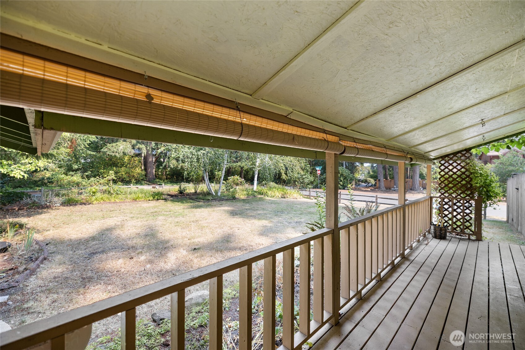 8609 Lake Forest Drive Property Photo 3