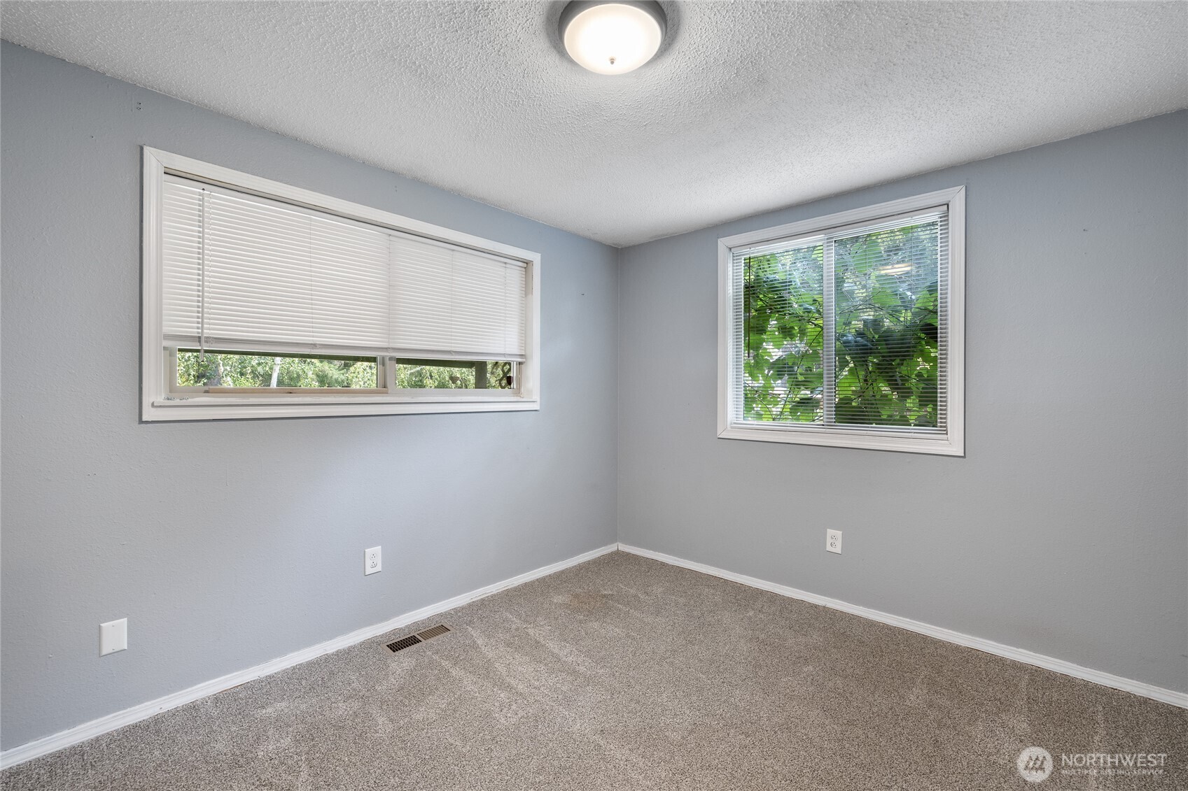 8609 Lake Forest Drive Property Photo 22