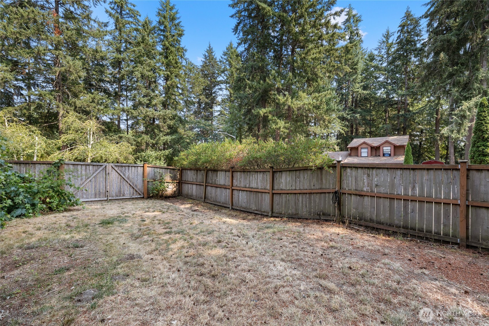 8609 Lake Forest Drive Property Photo 32
