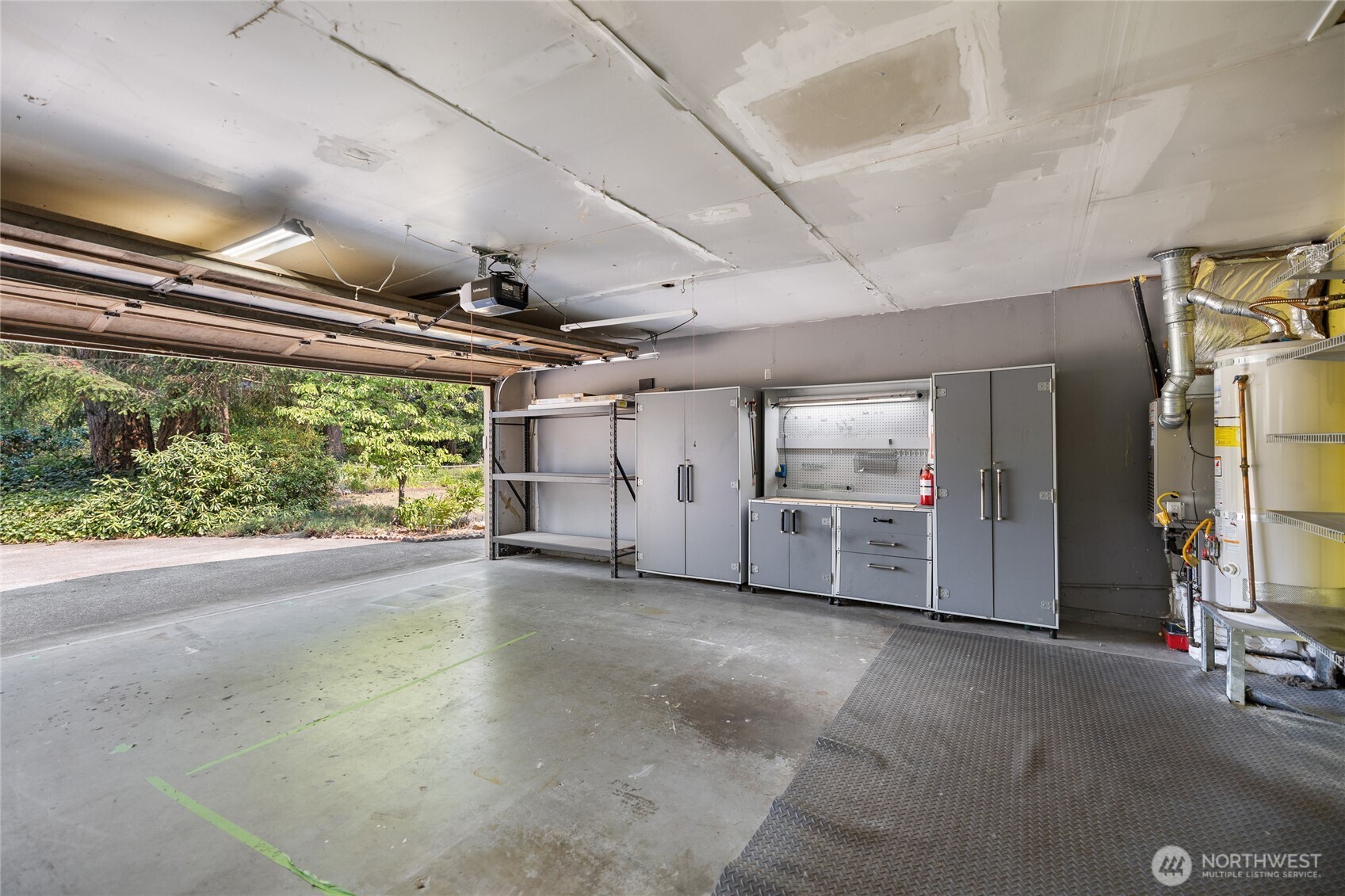 8609 Lake Forest Drive Property Photo 36