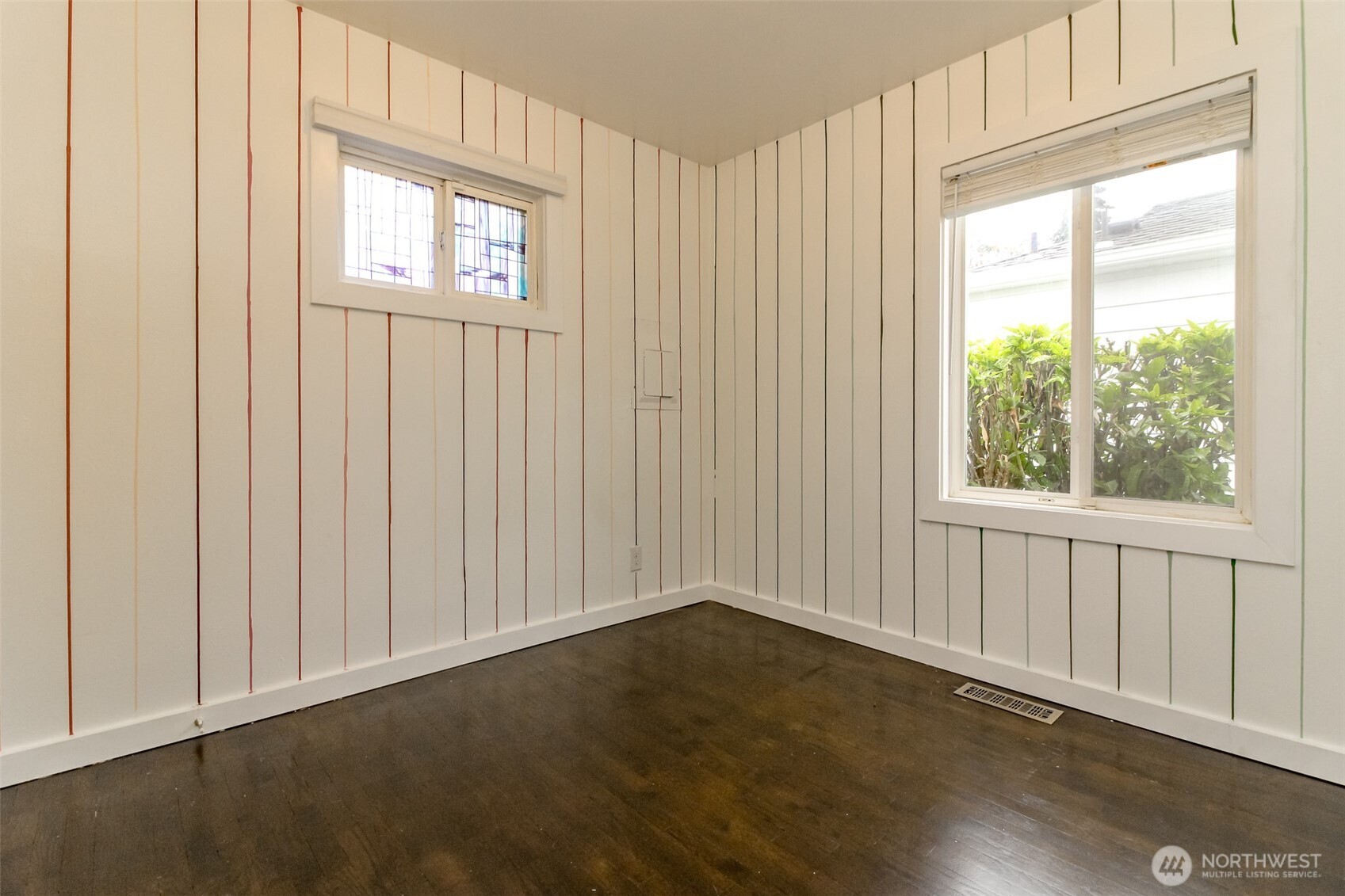 1005 E 57th Street Property Photo 19