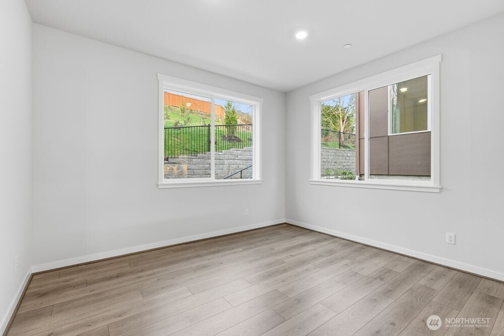 13210 Ne 127th Way D Property Photo 12