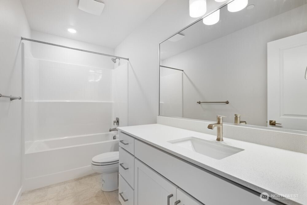 13210 Ne 127th Way D Property Photo 15