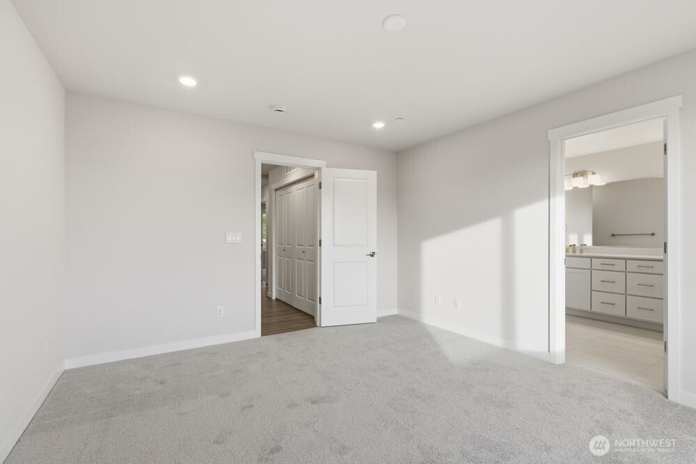 13210 Ne 127th Way D Property Photo 19