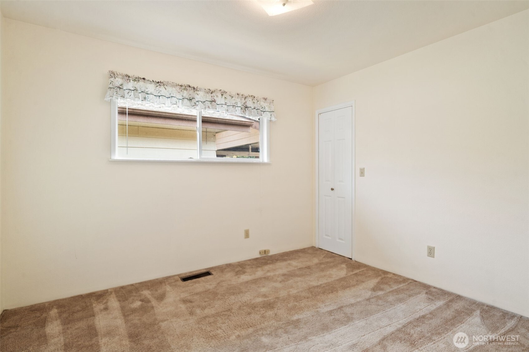 91 Huckleberry Circle Property Photo 24