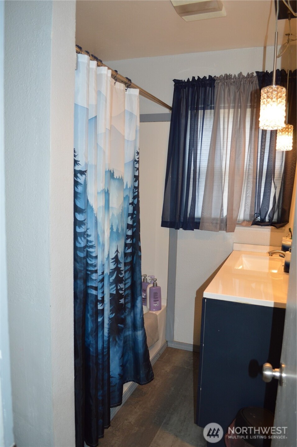 1016 S 72nd Property Photo 10