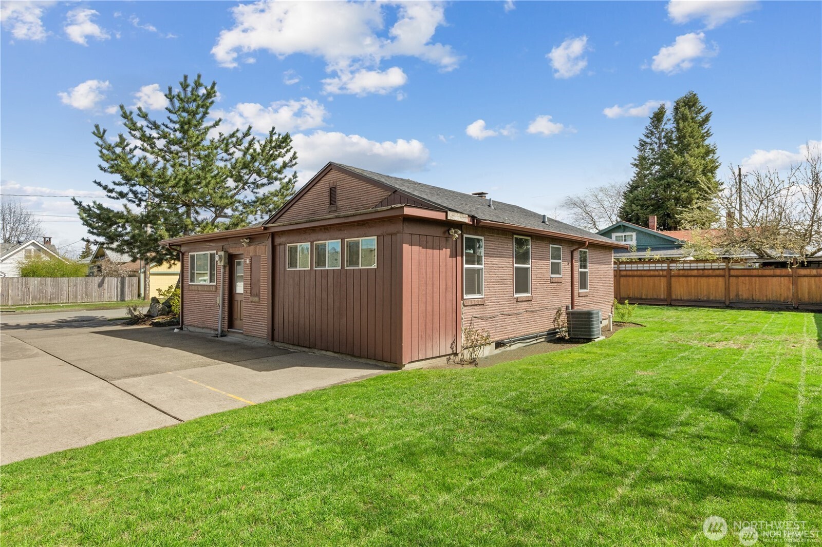 128 14th Street Property Photo 25