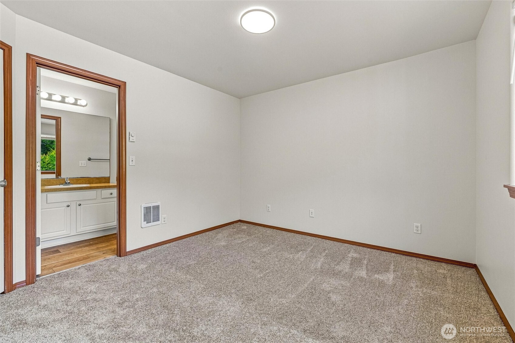 454 Oak Hill Lane Property Photo 26